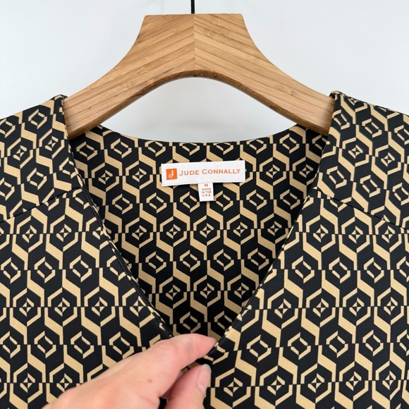 Jude Connally Lexi Dress V-Neck 3/4 Sleeve Hexigon Geo Black Size M - Picture 4 of 9